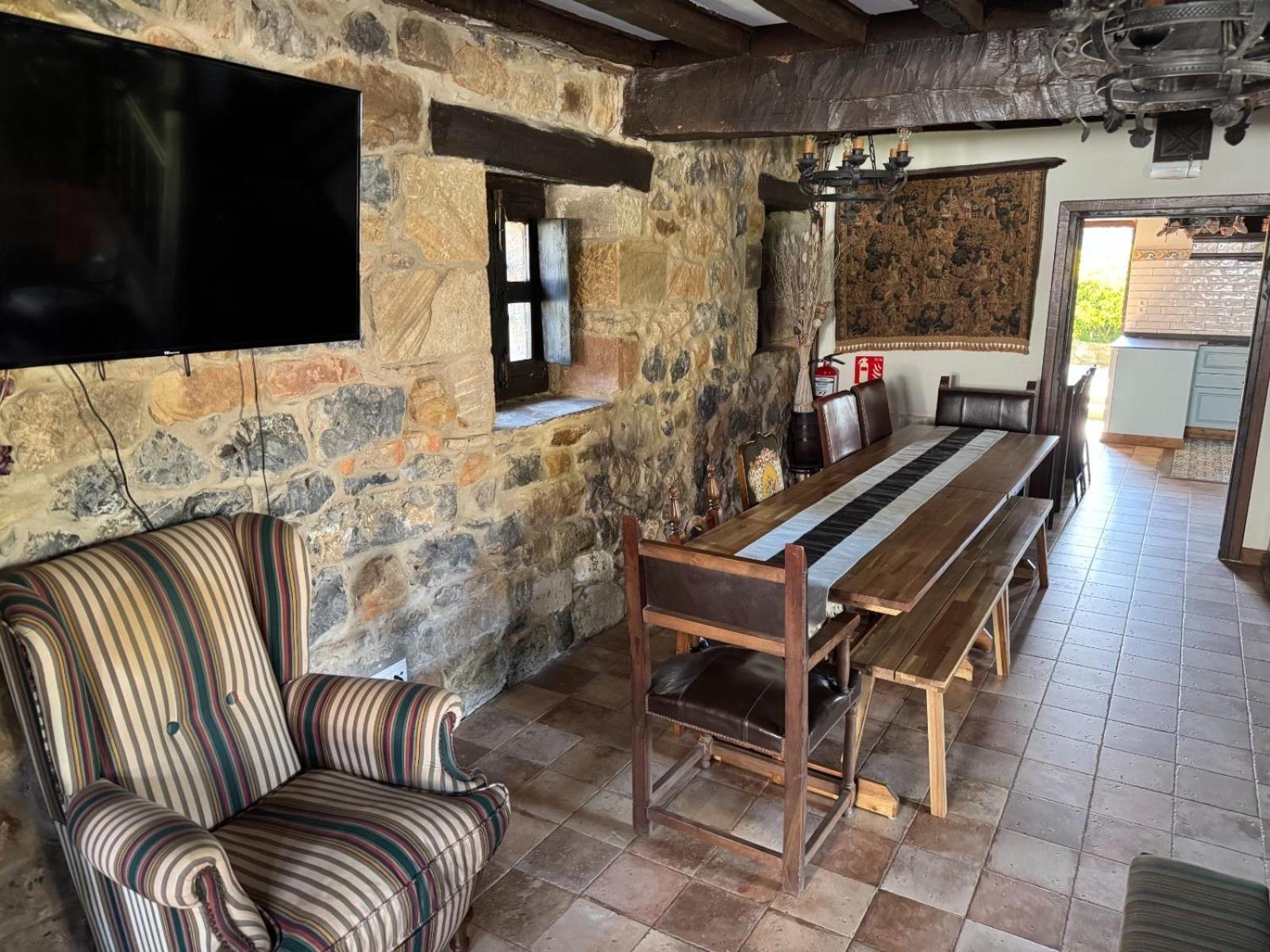 Espectacular Casa Rural En Castaneda Socobio Exterior foto